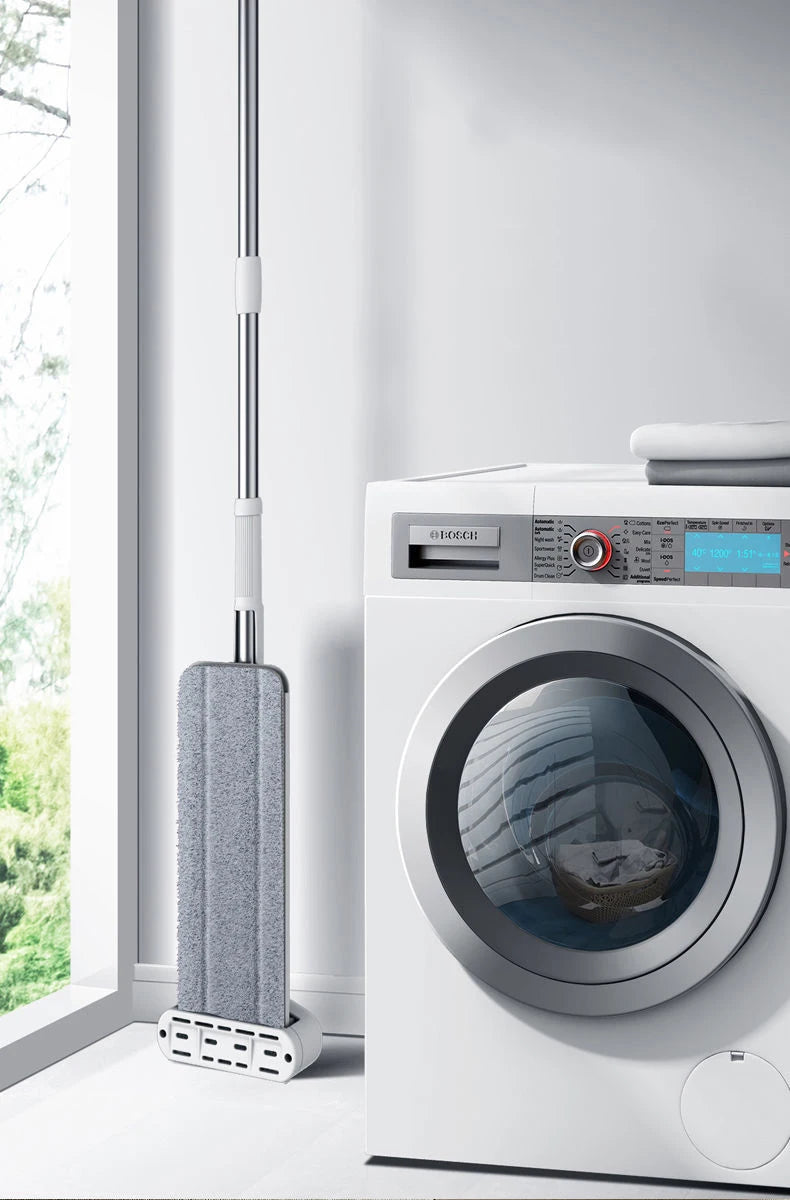 MagicSqueeze™ Self-Wringing Flat Floor Mop⁠